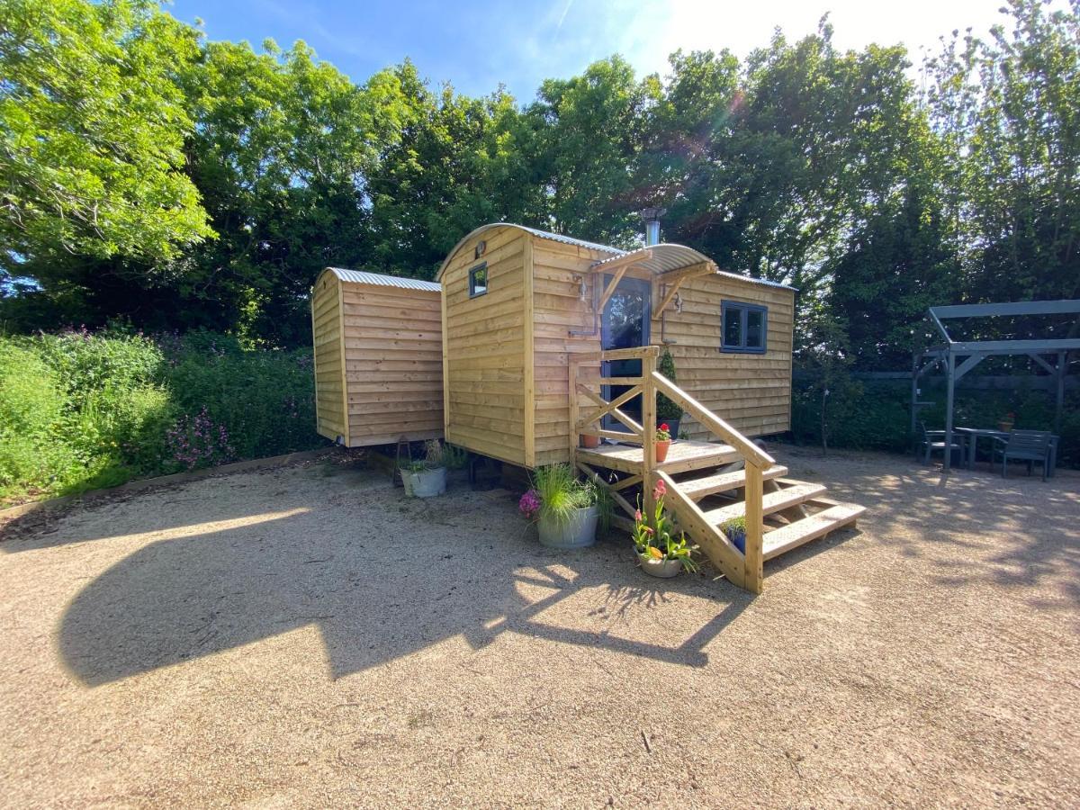 Cosy Double Shepherds Hut In Beautiful Wicklow With Underfloor Heating Throughout Rathnew Exterior photo